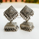 Chokor Silver Jhumka